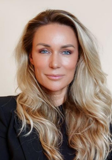 Kim Nieuwenhuijzen – August 2025